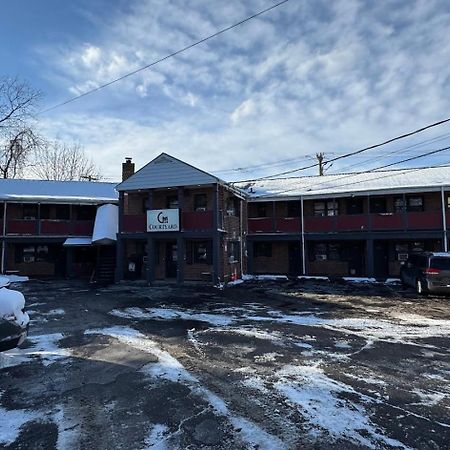وايت بلينز Central Motel Courtyard المظهر الخارجي الصورة