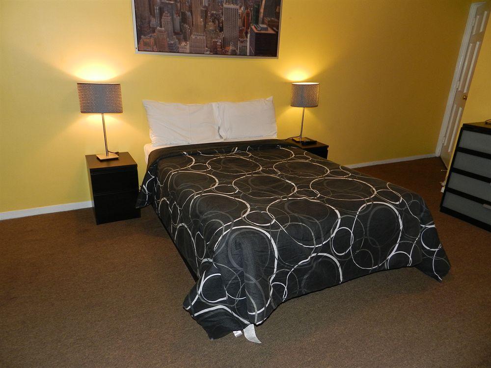وايت بلينز Central Motel Courtyard المظهر الخارجي الصورة