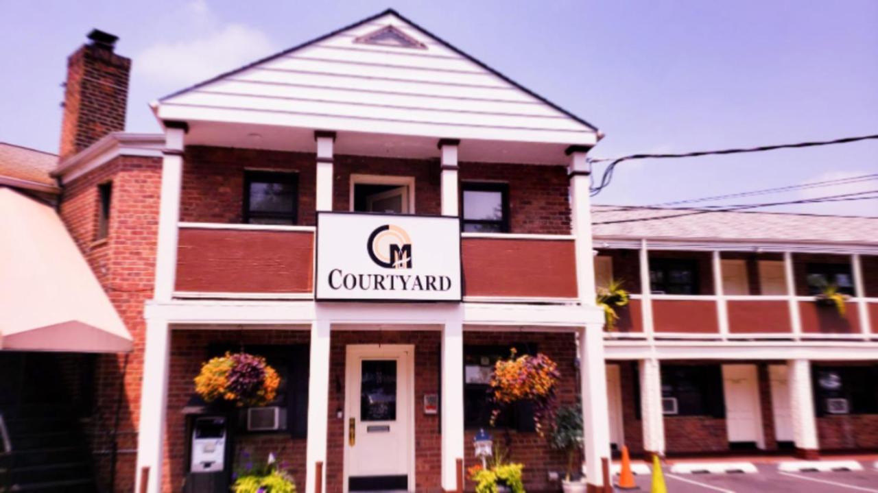 وايت بلينز Central Motel Courtyard المظهر الخارجي الصورة