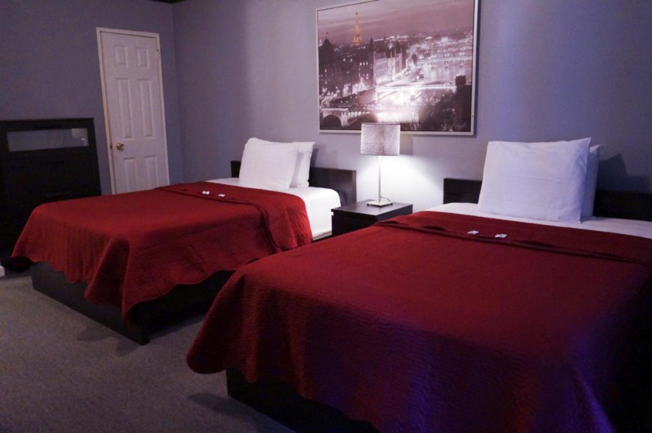 وايت بلينز Central Motel Courtyard المظهر الخارجي الصورة